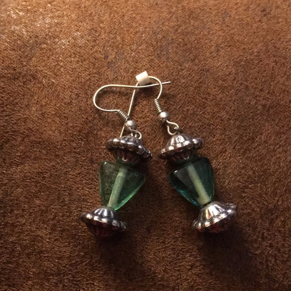 Costume jewelry earrings- vintage/classic design 3 for $35 free shipping jewelry - Picture 2 of 2